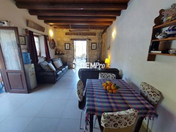 43274-villa-for-sale-in-arodesfull