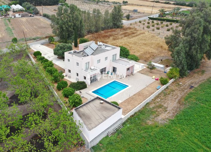 Image No.1-5 Bed Villa for sale