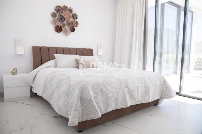 Image No.7-3 Bed Villa for sale