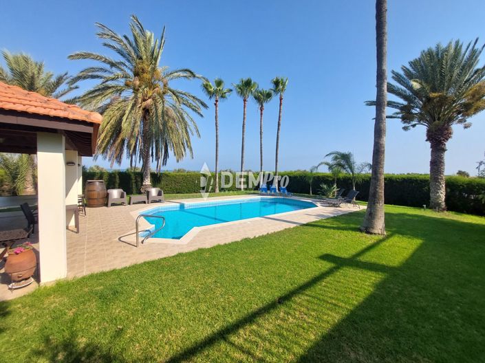 Image No.5-5 Bed Villa for sale