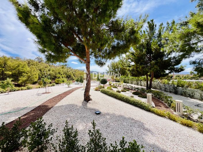 Image No.15-3 Bed Villa for sale