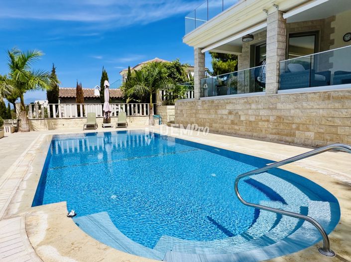 Image No.18-3 Bed Villa for sale