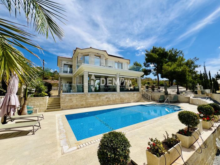 Image No.3-3 Bed Villa for sale