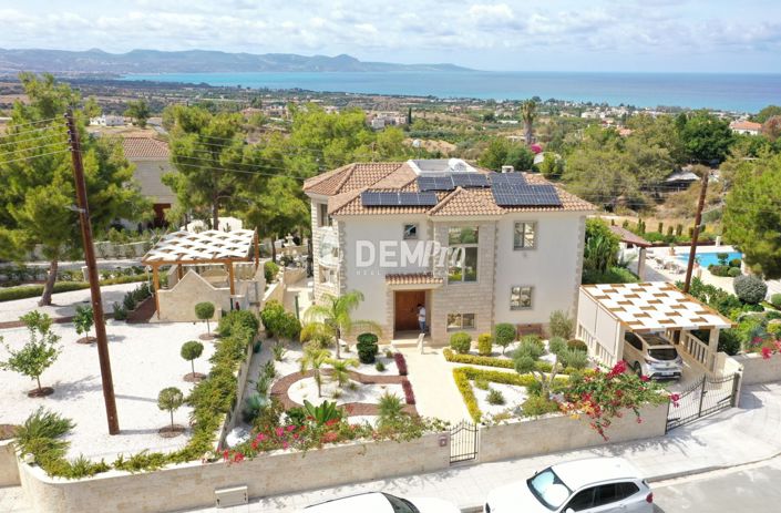 Image No.10-3 Bed Villa for sale