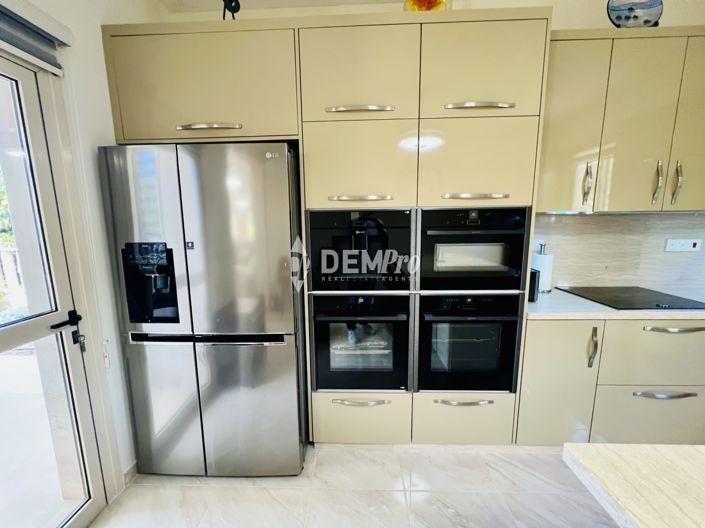 Image No.21-3 Bed Villa for sale