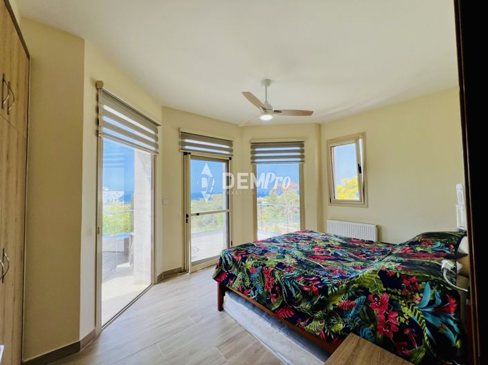 Image No.24-3 Bed Villa for sale