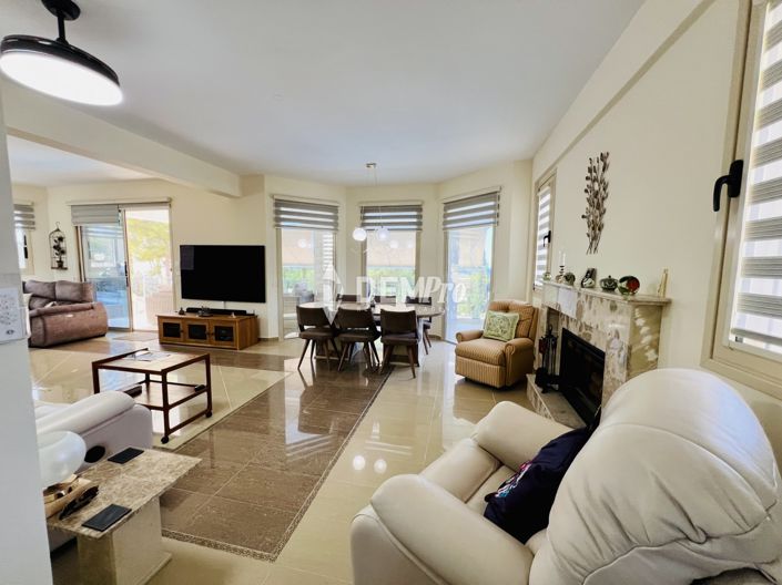 Image No.4-3 Bed Villa for sale