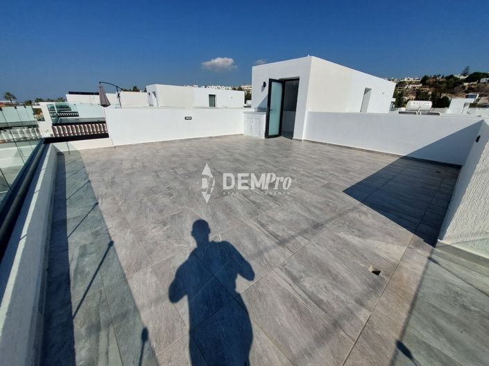 Image No.25-4 Bed Villa for sale