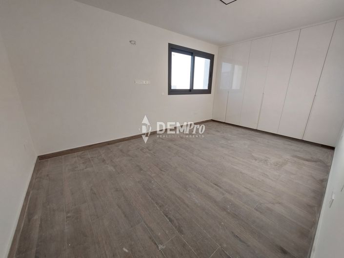 Image No.7-3 Bed Villa for sale