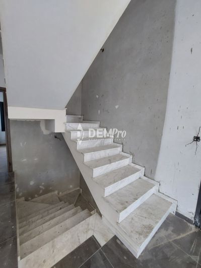 Image No.8-4 Bed Villa for sale