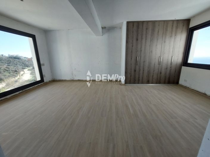 Image No.9-4 Bed Villa for sale