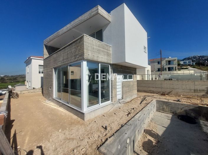 Image No.1-3 Bed Villa for sale