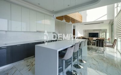 50696-villa-for-sale-in-peyiafull