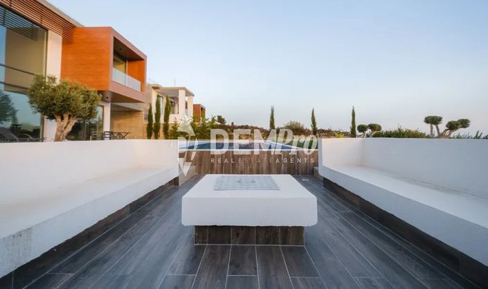 Image No.37-4 Bed Villa for sale