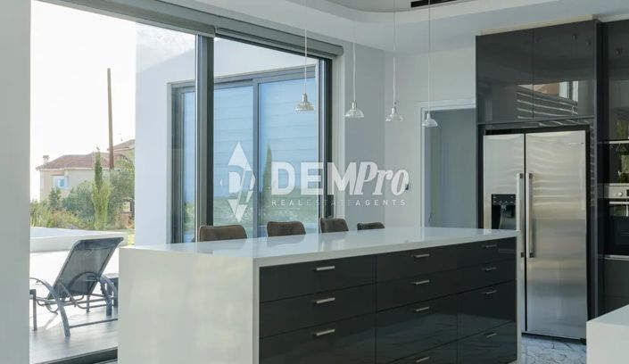 Image No.8-4 Bed Villa for sale