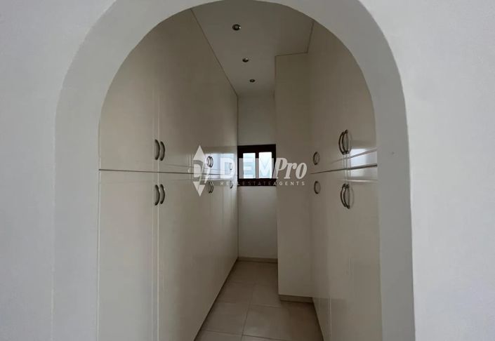 Image No.12-4 Bed Villa for sale