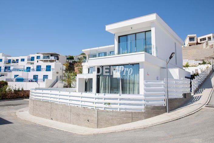 Image No.19-3 Bed Villa for sale