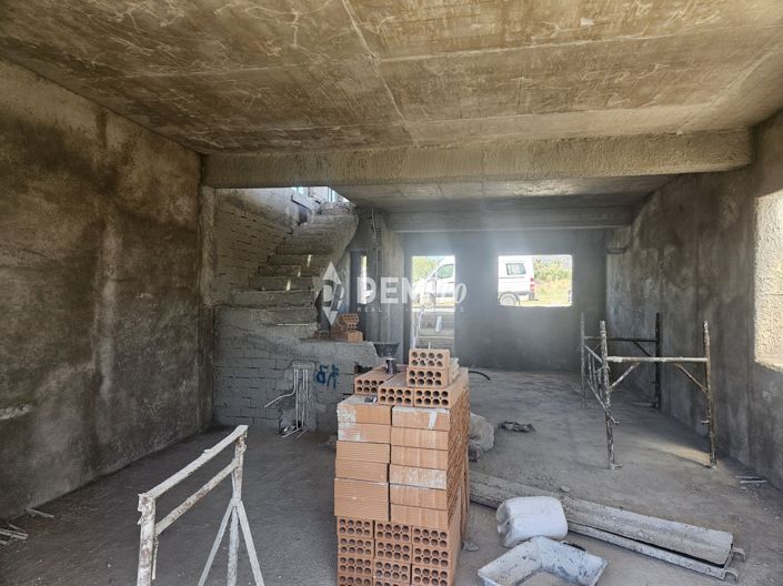 Image No.15-2 Bed Villa for sale