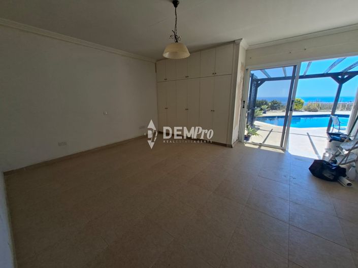 Image No.10-4 Bed Villa for sale