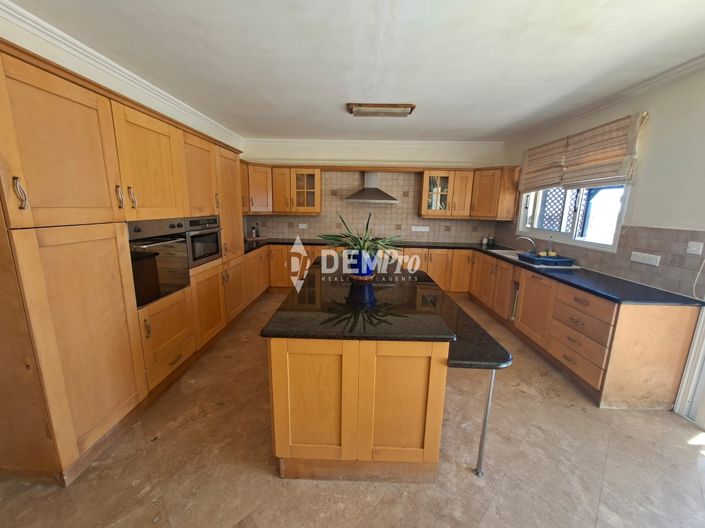 Image No.6-4 Bed Villa for sale