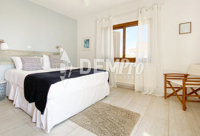 Image No.10-4 Bed Villa for sale