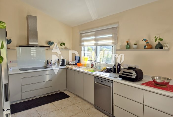 Image No.5-3 Bed Villa for sale