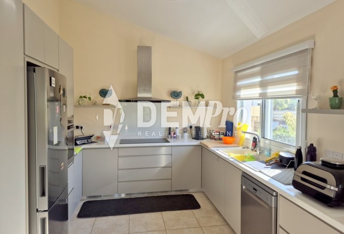 Image No.8-3 Bed Villa for sale