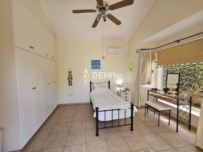 Image No.12-3 Bed Villa for sale