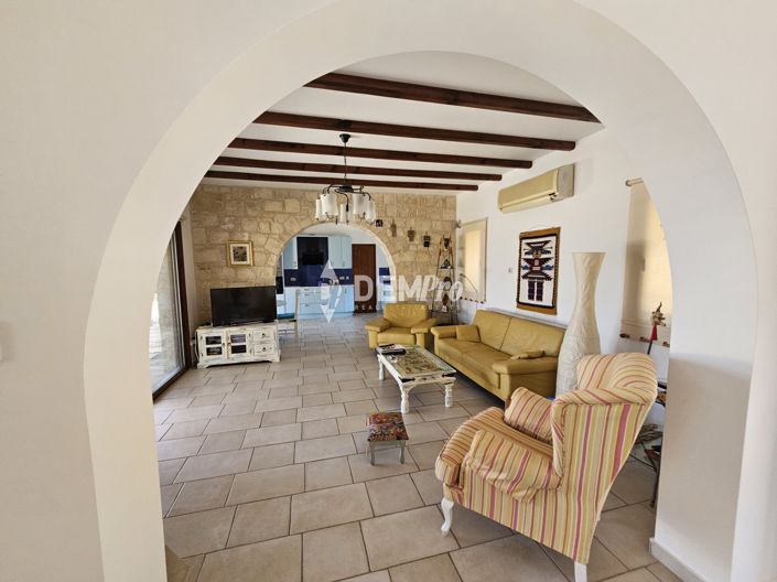 Image No.9-3 Bed Villa for sale