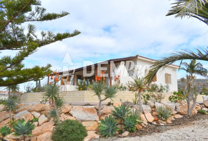 Image No.14-3 Bed Villa for sale