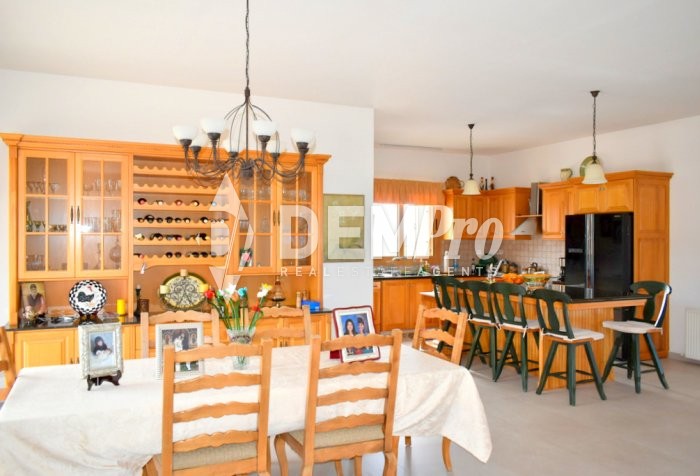 Image No.2-3 Bed Villa for sale