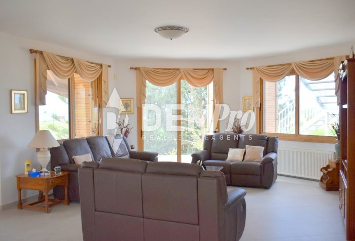 Image No.3-3 Bed Villa for sale