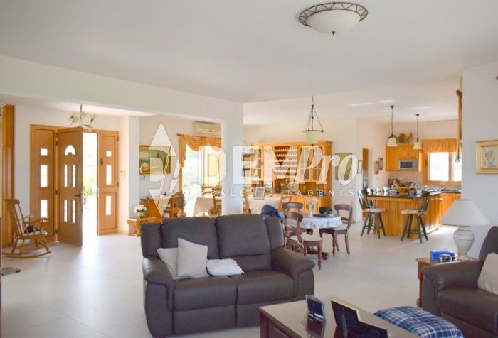 Image No.4-3 Bed Villa for sale