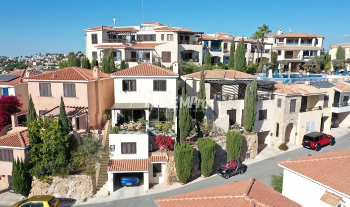 Image No.1-3 Bed Villa for sale