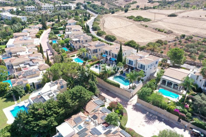 Image No.3-5 Bed Villa for sale