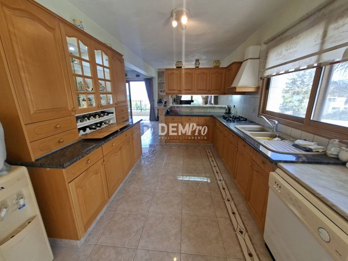 Image No.5-3 Bed Villa for sale