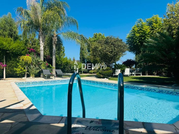 Image No.20-3 Bed Villa for sale