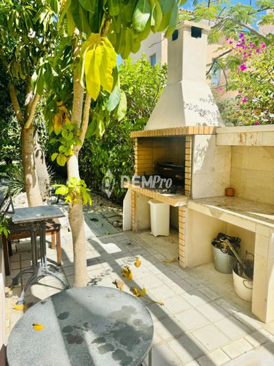 Image No.21-3 Bed Villa for sale