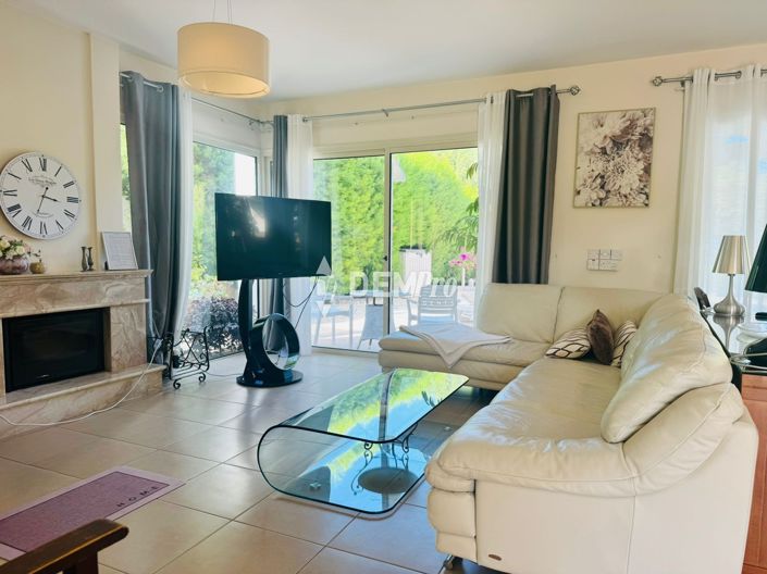 Image No.7-3 Bed Villa for sale