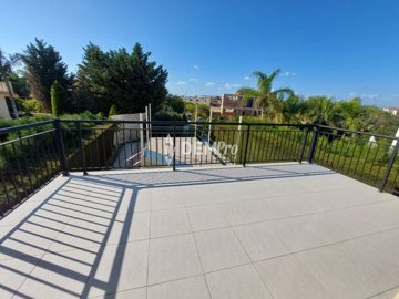 60277-villa-for-sale-in-peyiafull