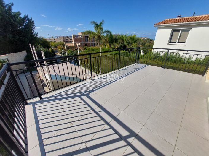 Image No.17-2 Bed Villa for sale