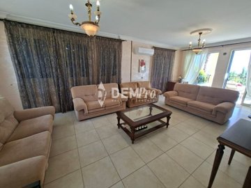 61100-villa-for-sale-in-latchifull