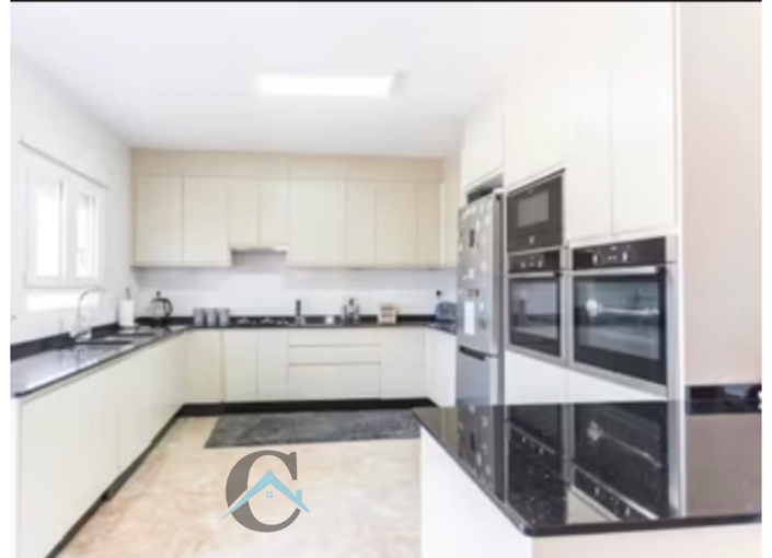 Image No.15-5 Bed Country House for sale