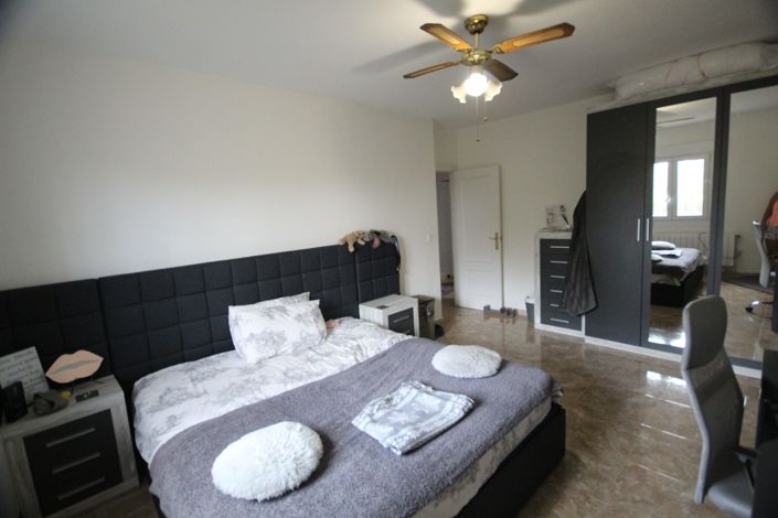 Image No.44-5 Bed Country House for sale