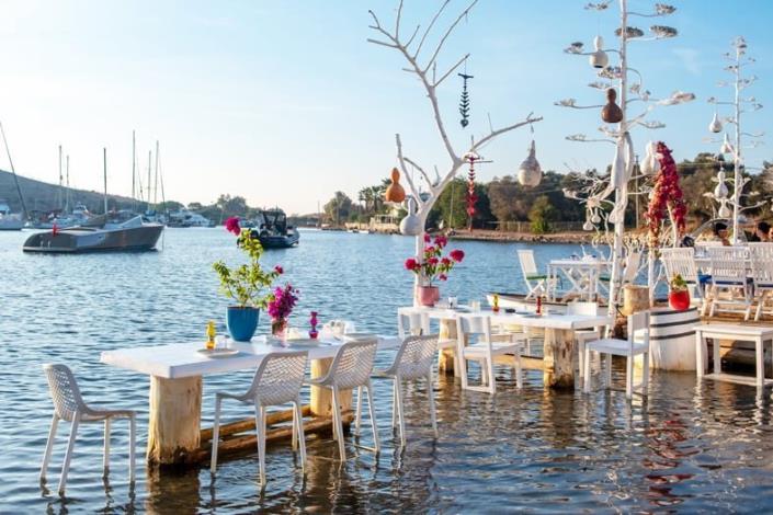 Image No.58-3 Bed Villa / Detached for sale