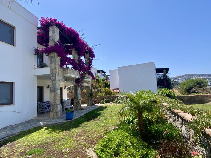 Image No.19-3 Bed Villa / Detached for sale