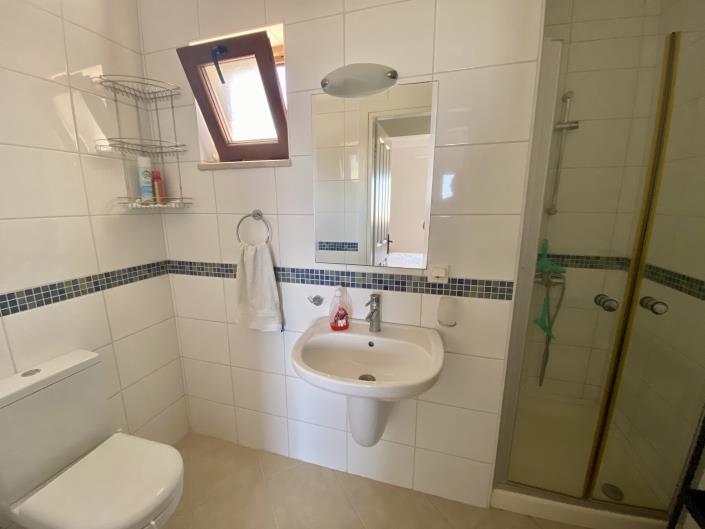 Image No.24-3 Bed Villa / Detached for sale