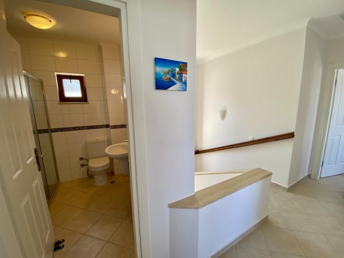 Image No.33-3 Bed Villa / Detached for sale