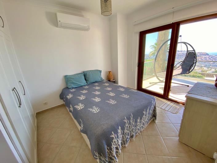 Image No.34-3 Bed Villa / Detached for sale