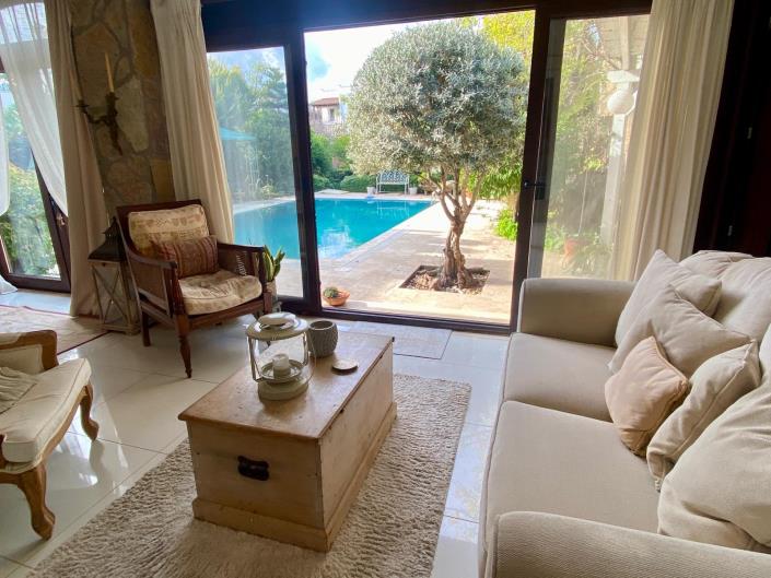 Image No.20-3 Bed Villa / Detached for sale